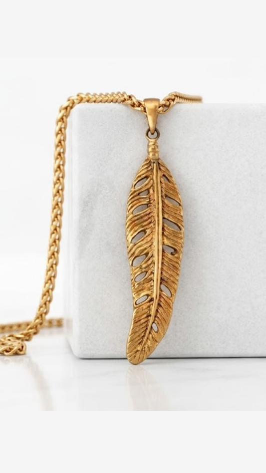 Collar de plumas