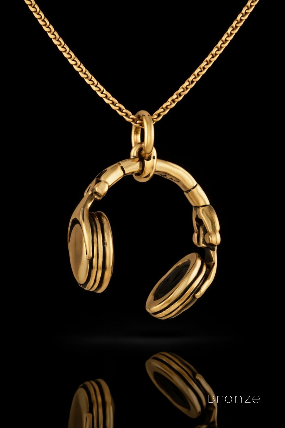Collar Cabeza de Cuervo | Símbolo de Sabiduría, Transformación y Misterio | Hecho a mano en Plata 925, Baño de Oro 24K, Bronce