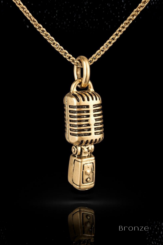 Collar Cabeza de Cuervo | Símbolo de Sabiduría, Transformación y Misterio | Hecho a mano en Plata 925, Baño de Oro 24K, Bronce