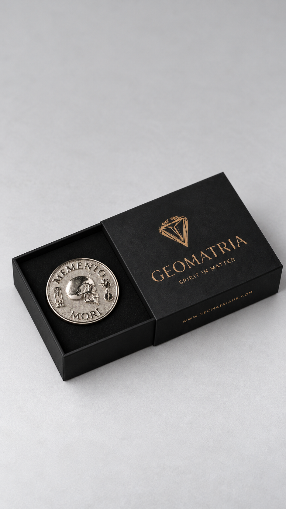 Moneda Memento Mori | Símbolo de mortalidad, sabiduría y presencia | Hecho a mano en plata de ley 925, chapado en oro de 24 quilates, bronce, cobre