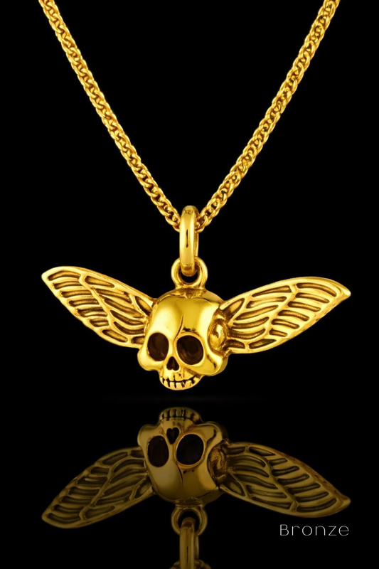 Collar Cabeza de Cuervo | Símbolo de Sabiduría, Transformación y Misterio | Hecho a mano en Plata 925, Baño de Oro 24K, Bronce