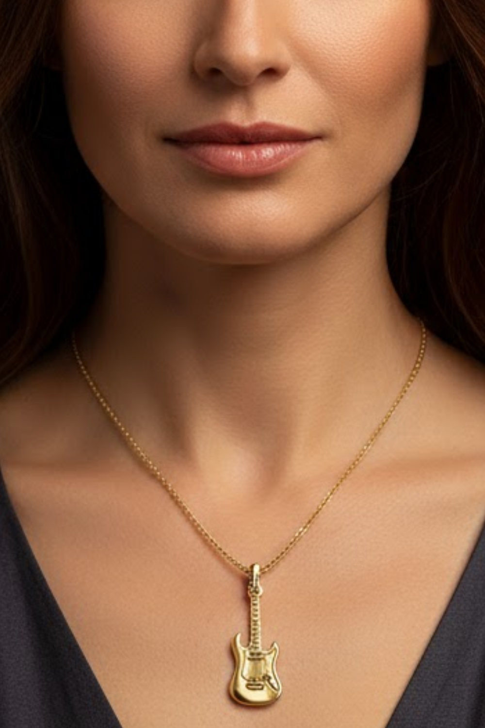Collar Cabeza de Cuervo | Símbolo de Sabiduría, Transformación y Misterio | Hecho a mano en Plata 925, Baño de Oro 24K, Bronce