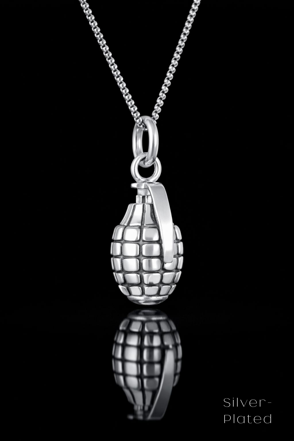Collar Cabeza de Cuervo | Símbolo de Sabiduría, Transformación y Misterio | Hecho a mano en Plata 925, Baño de Oro 24K, Bronce