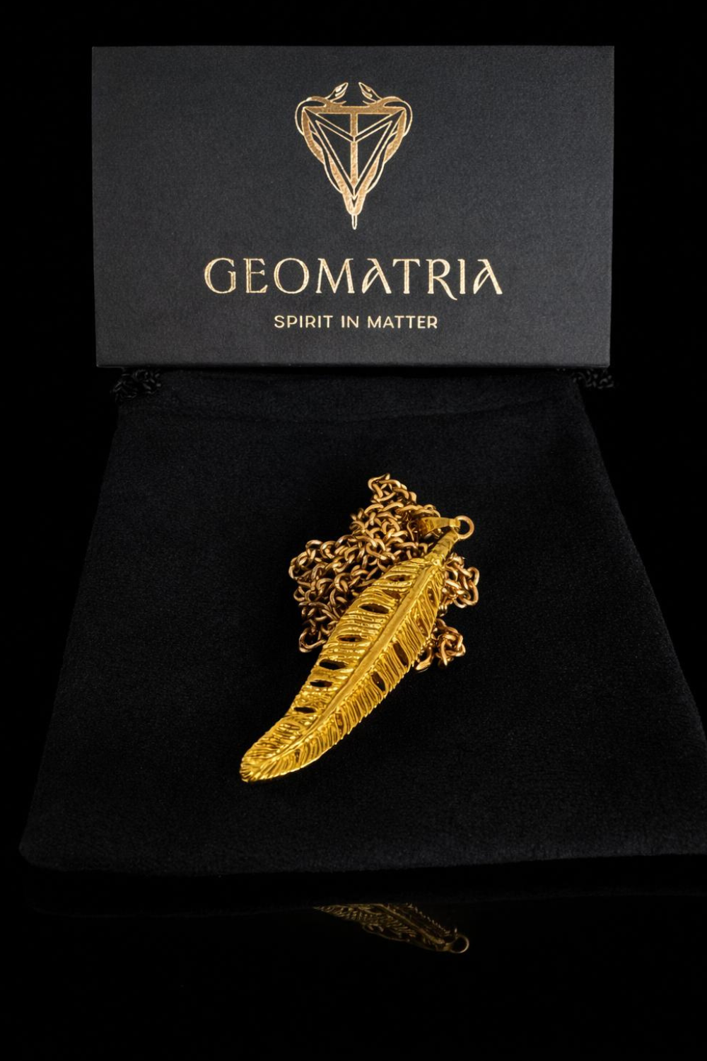 Collar de Pluma | Símbolo de Libertad y Conexión Espiritual | Hecho a Mano en Plata 925, Baño en Oro 24K, Bronce y Cobre